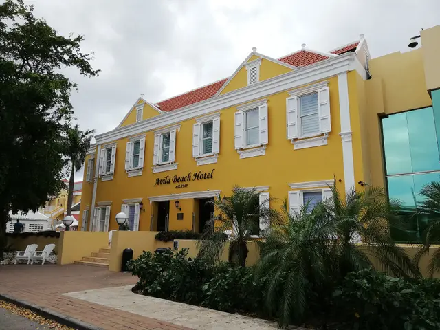 Esterno di Avila Beach Hotel