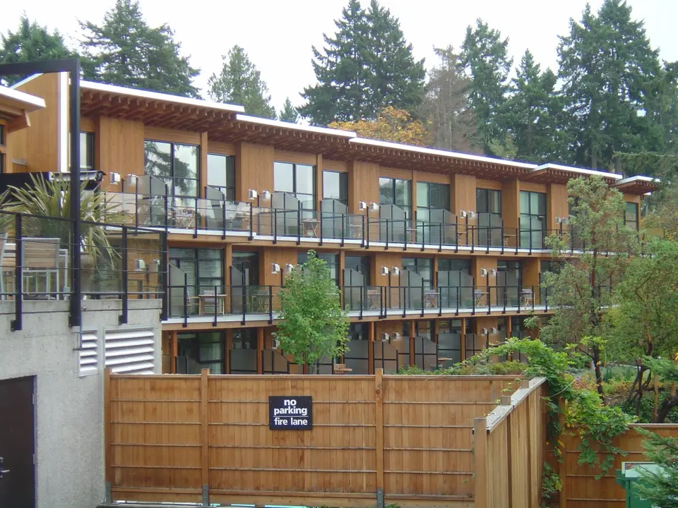 Brentwood Bay Resort — 1