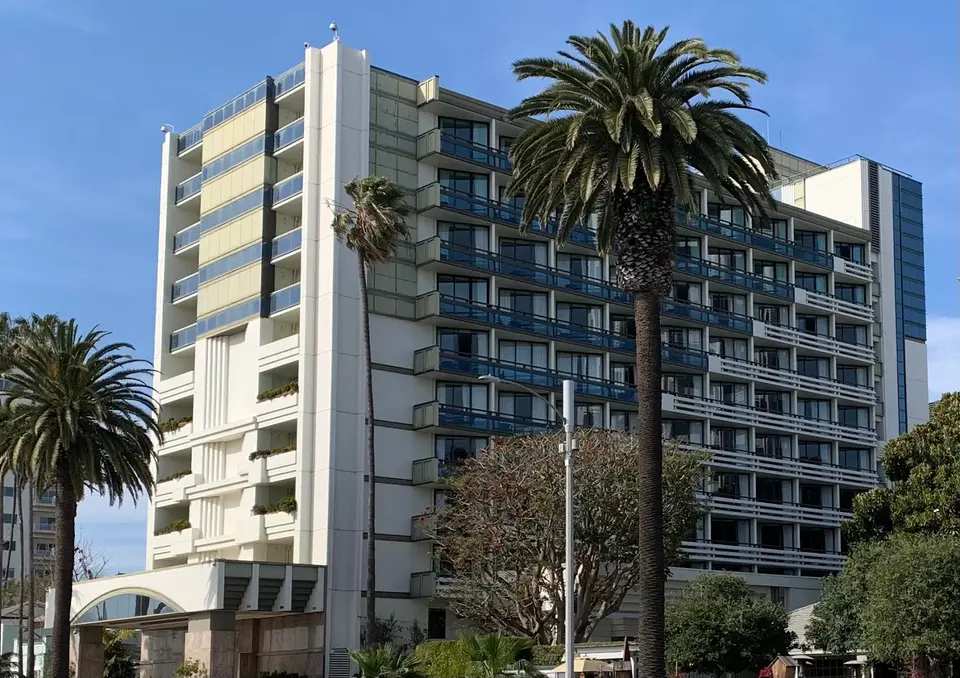 Fairmont Miramar Hotel & Bungalows — 1