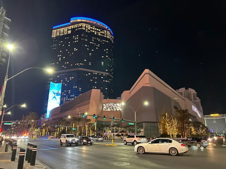 Fontainebleau Las Vegas — 1