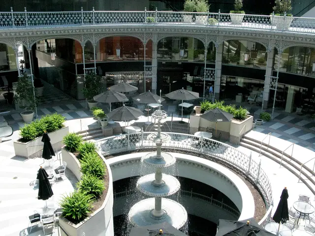 Hotel Crescent Courtの外観