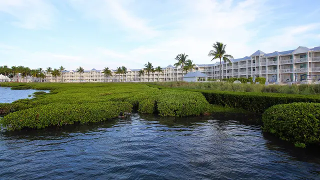 Isla Bella Beach Resort & Spa exterior