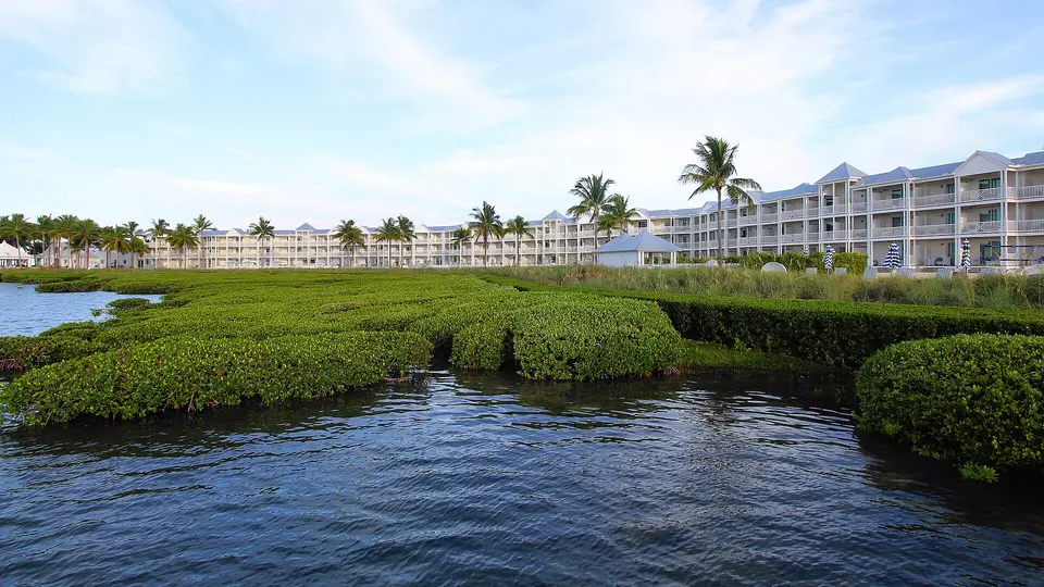 Isla Bella Beach Resort & Spa — 1