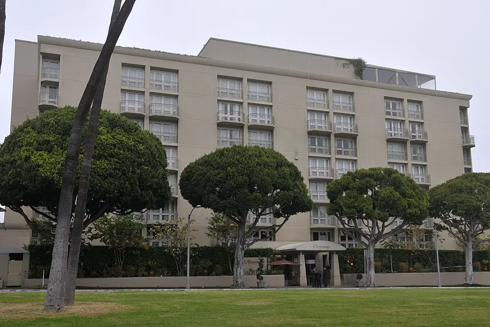 L’Ermitage Beverly Hills — 1