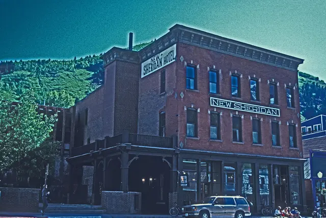 Exterior de New Sheridan Hotel