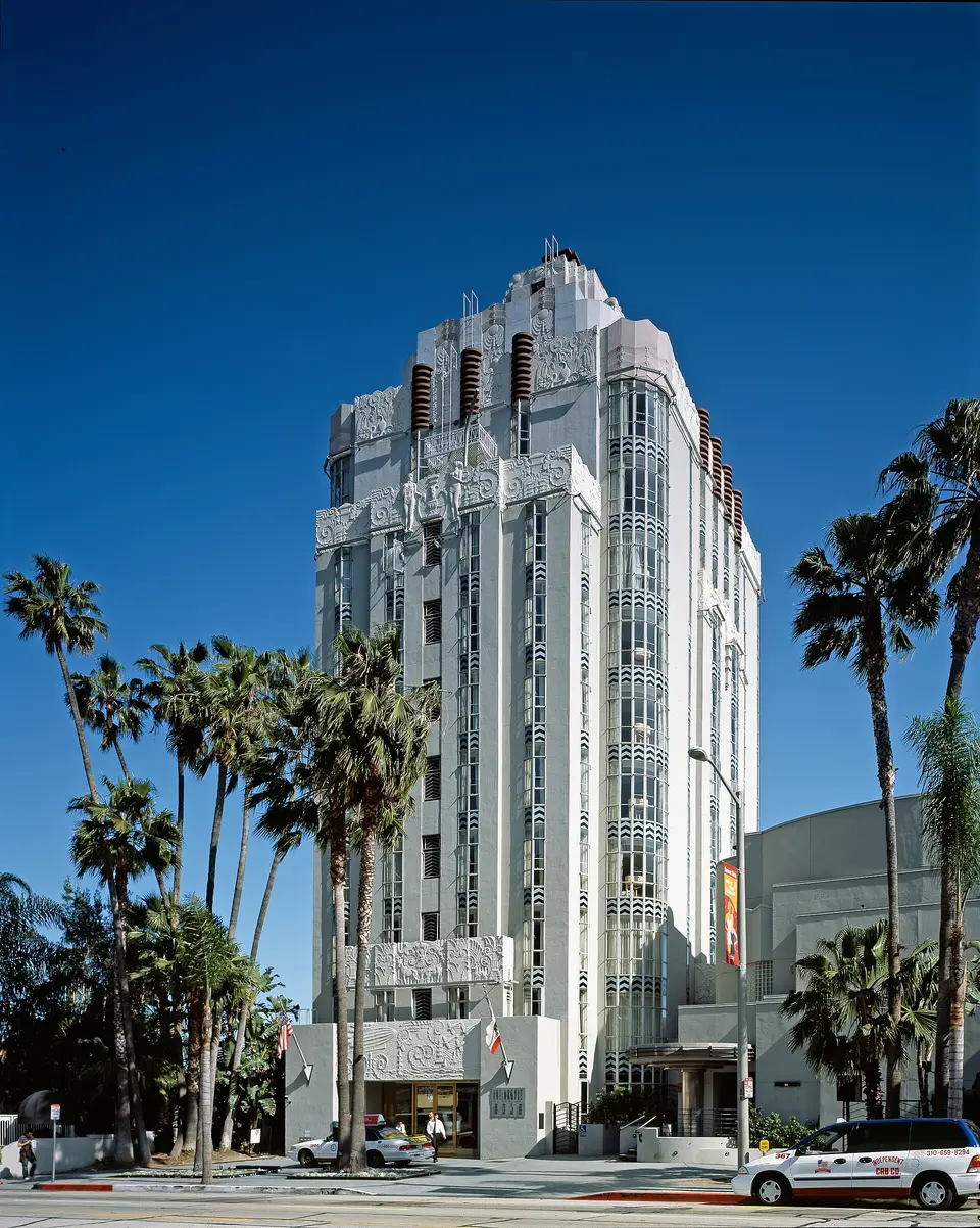 Sunset Tower Hotel — 1