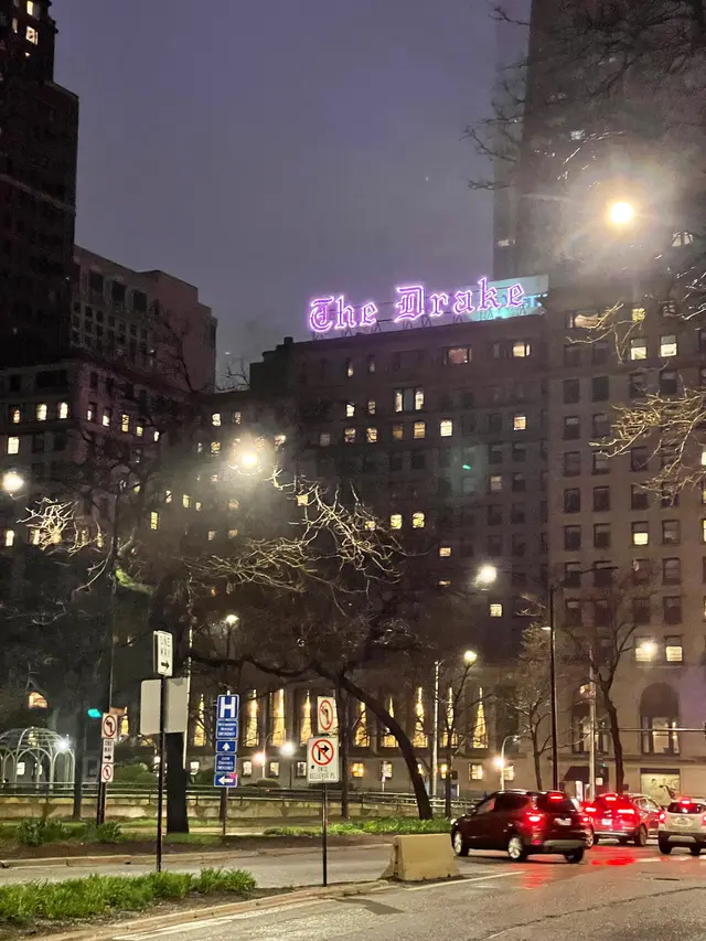 Exterior de The Drake Hotel