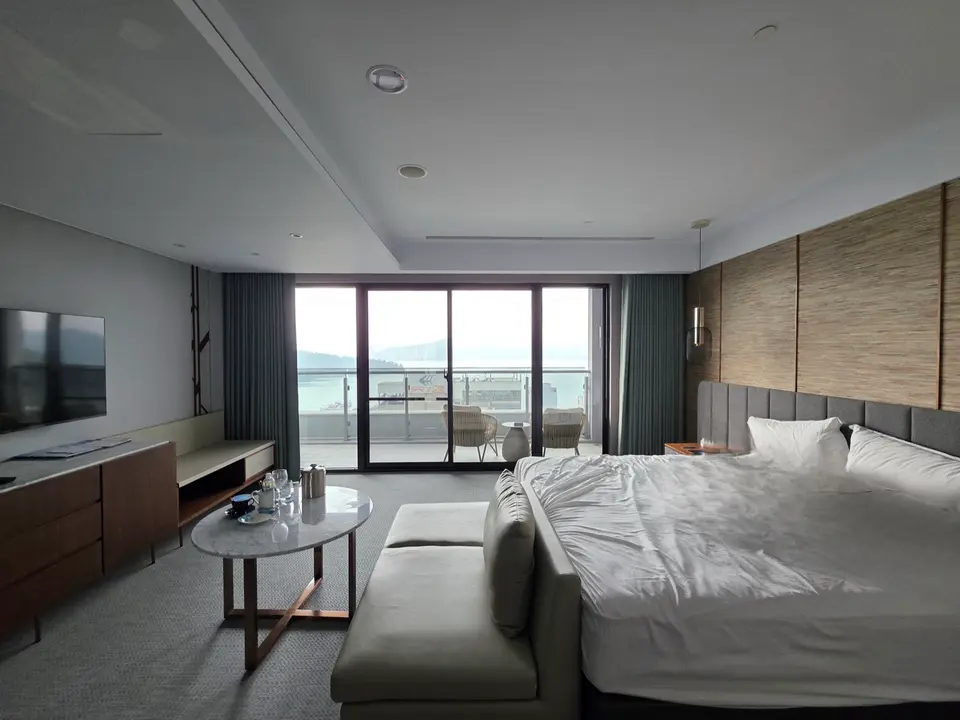 The Knickerbocker — 2