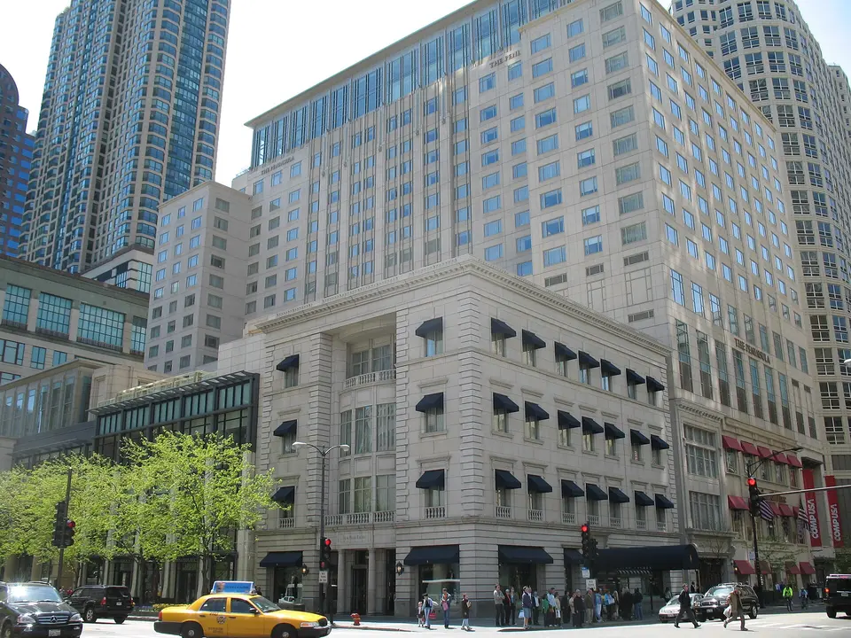 The Peninsula Chicago — 1